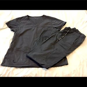 Med couture scrubs med tops small reg pant
